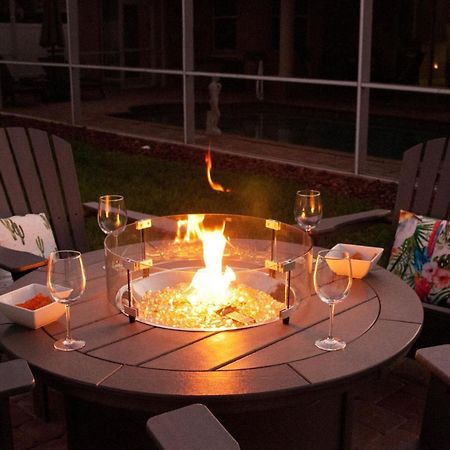 Villa Holiday Sunrise Cape Coral Exterior photo