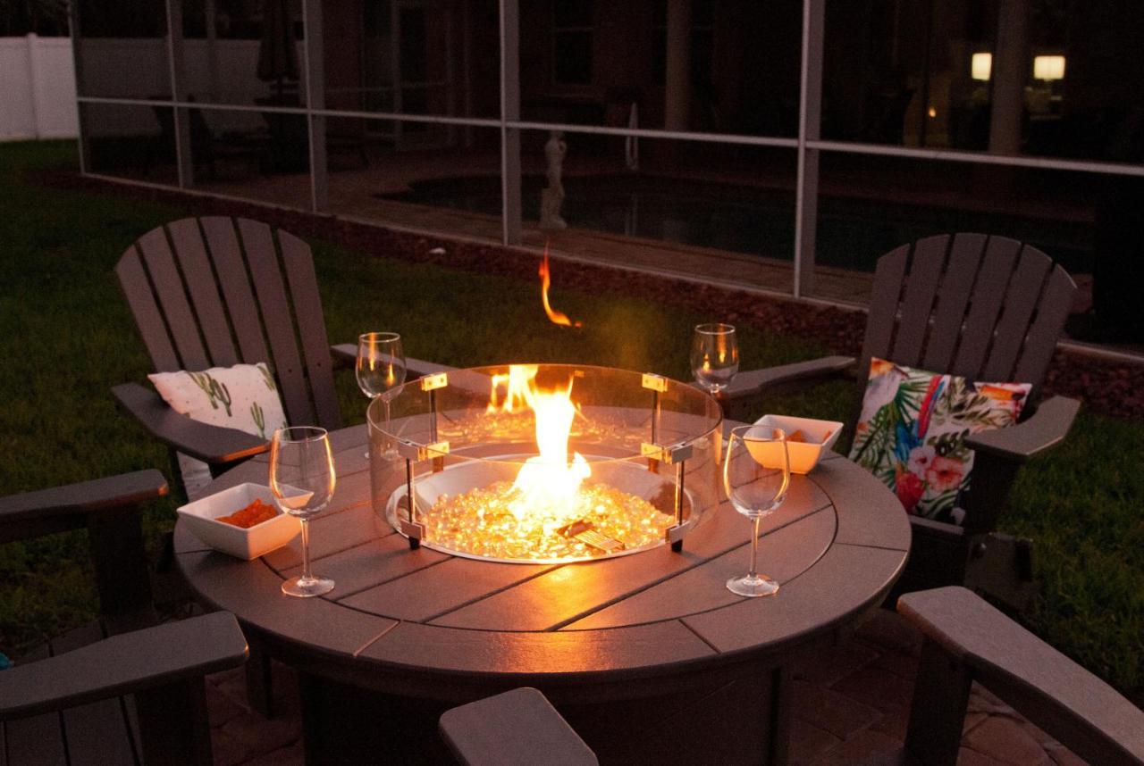 Villa Holiday Sunrise Cape Coral Exterior photo