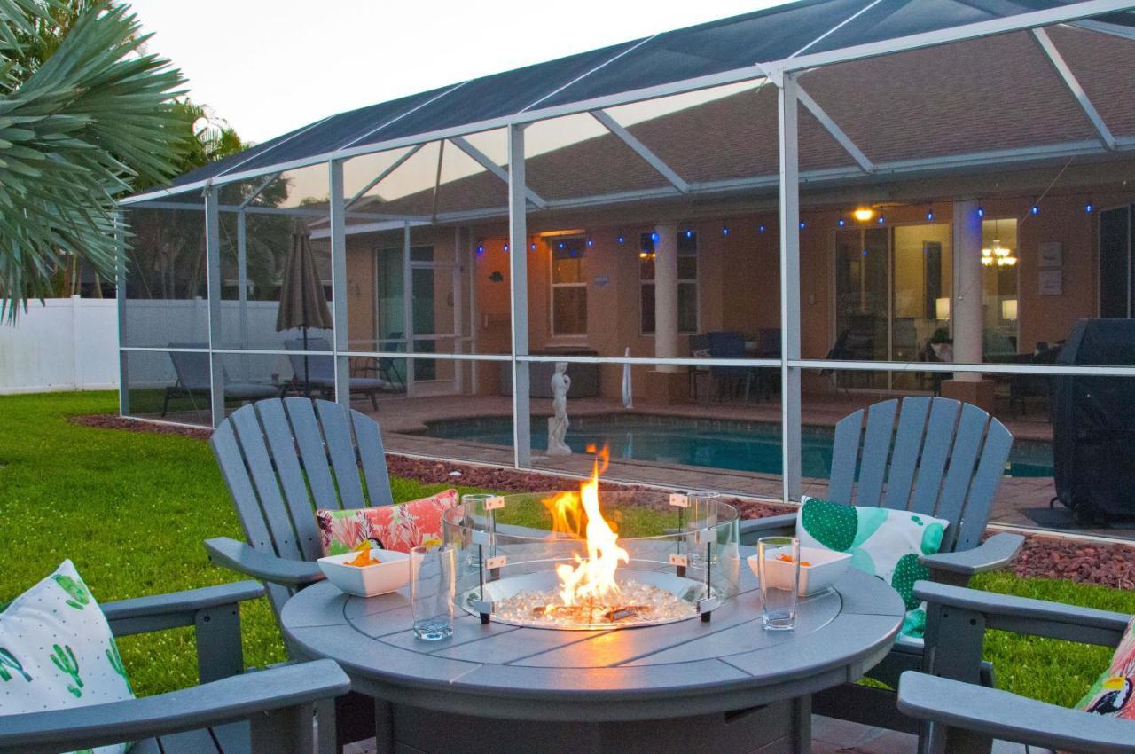 Villa Holiday Sunrise Cape Coral Exterior photo