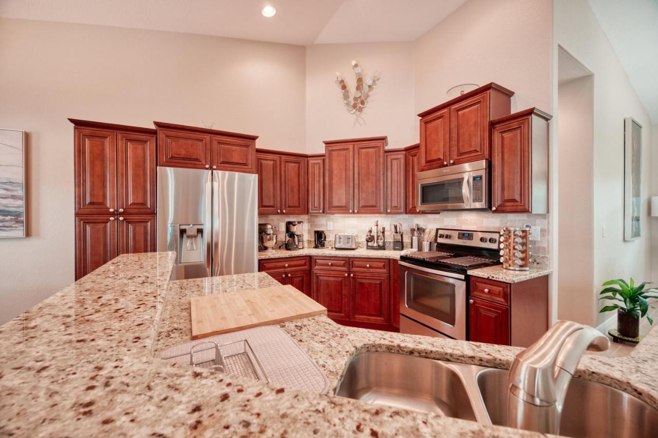 Villa Holiday Sunrise Cape Coral Exterior photo